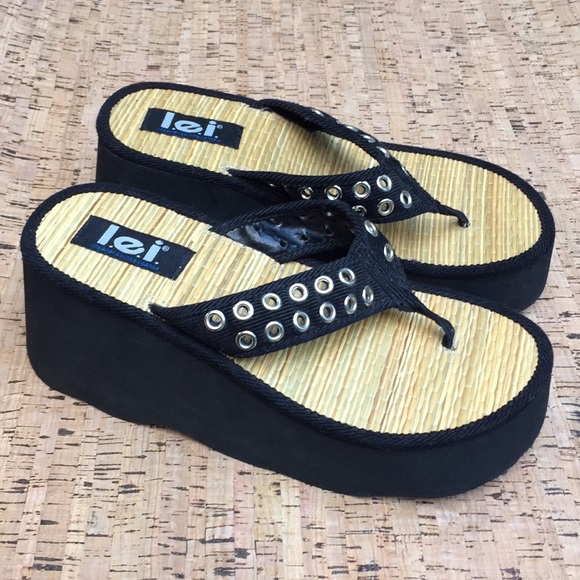 platform flip flops 2000s